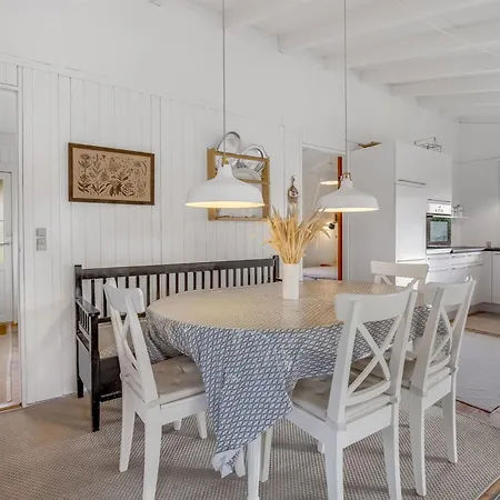 Σπίτι διακοπών Anelle - 100m From The Sea By Interhome Bøtø By