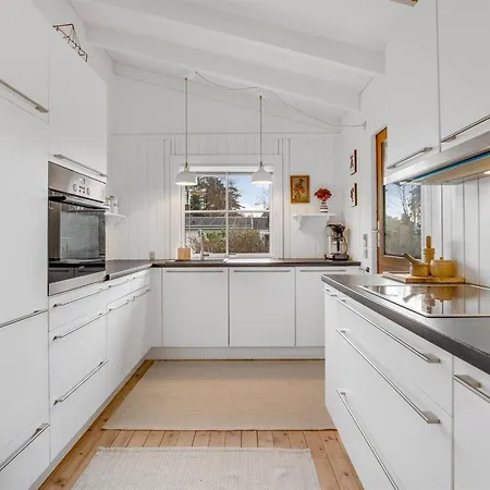 Σπίτι διακοπών Anelle - 100m From The Sea By Interhome Bøtø By
