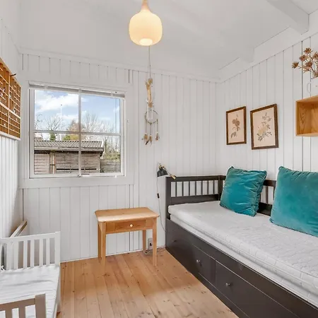 Anelle - 100m From The Sea By Interhome *